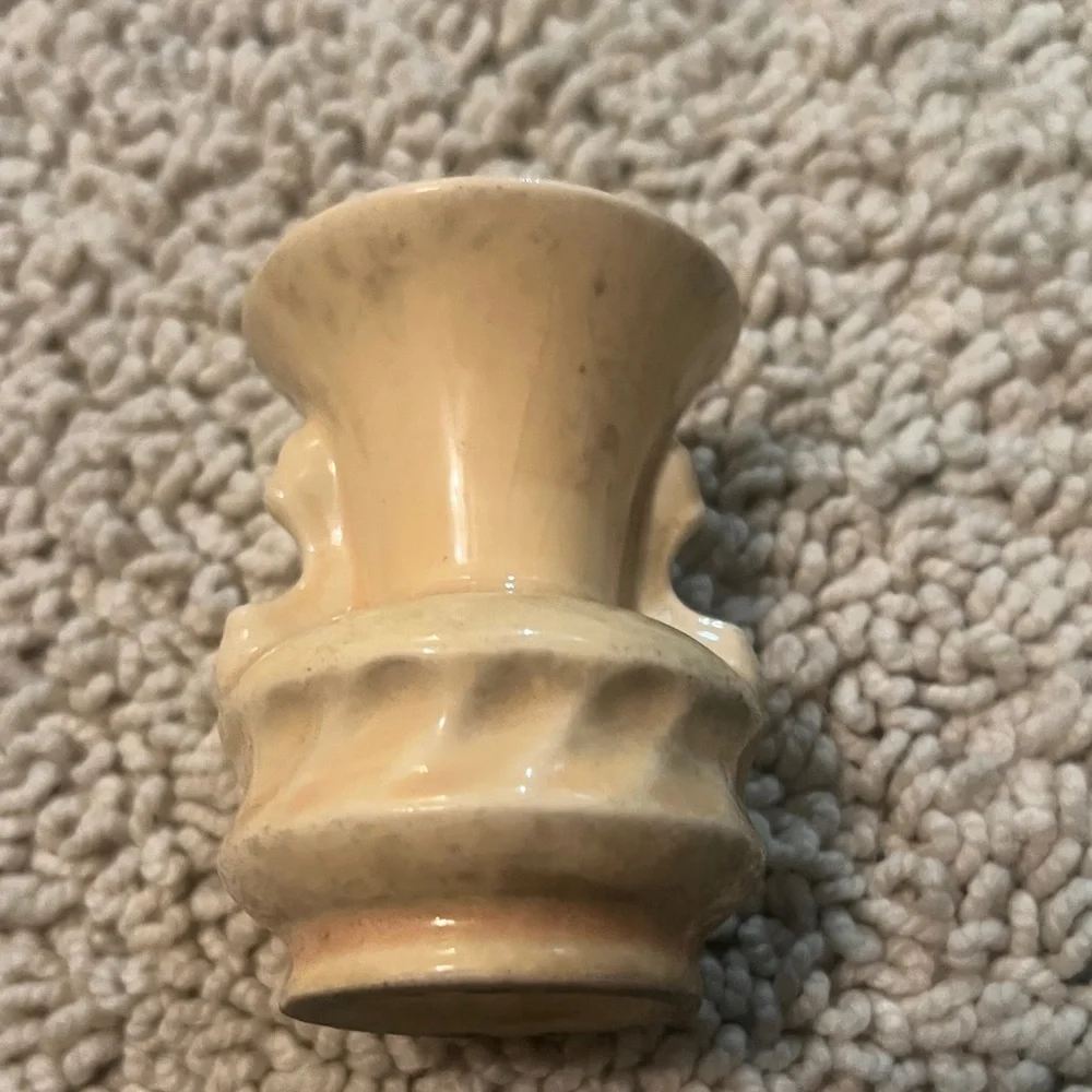 Elegant Cream Ceramic mini Vase